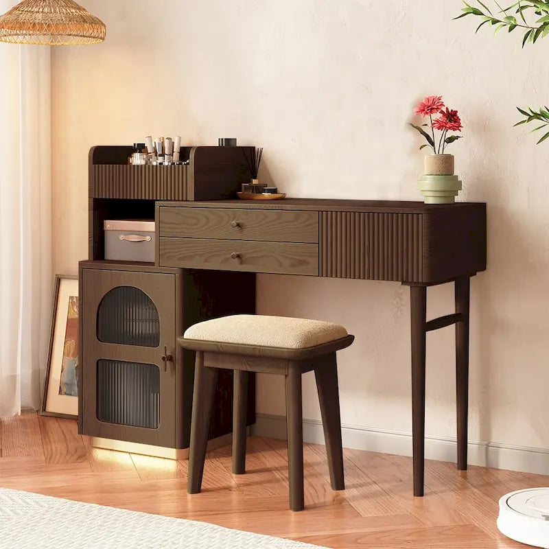 Vanity Makeup Table with 3 Drawers